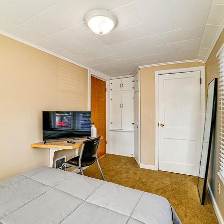 Less Than 2 Mi To Suny Cortland Unit With Private Parking Luaran gambar